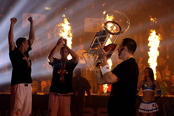 深入分析 深入分析