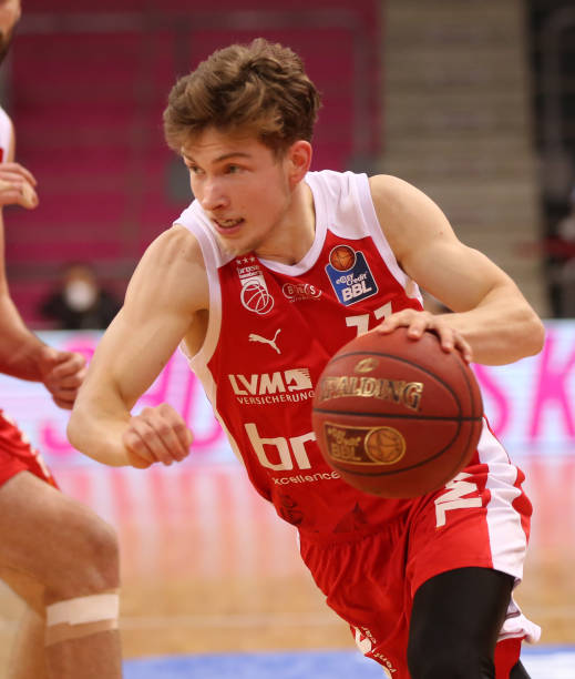 还是在密集 还是在密集