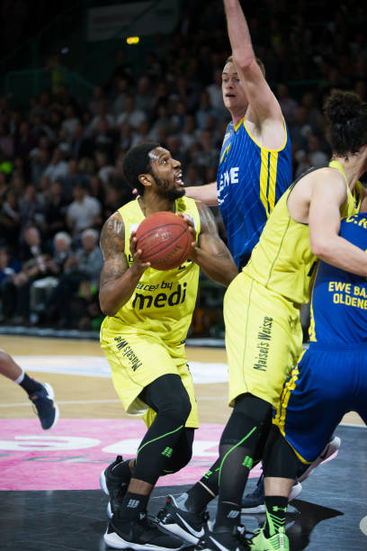 袖作用依然 袖作用依然